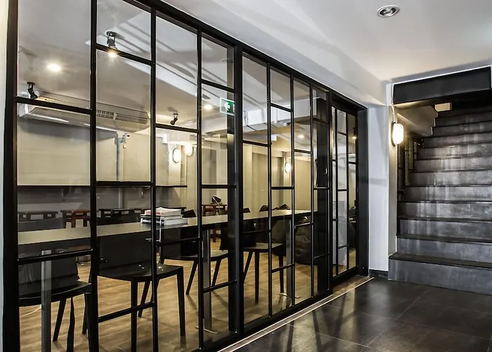 旅馆 The Blocks Sukhumvit 10 *