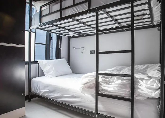 Vandrarhem The Blocks Sukhumvit 10 Bangkok