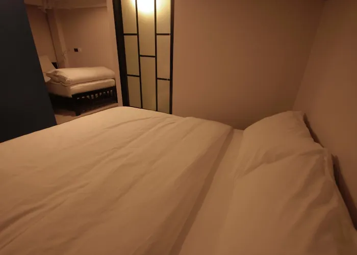 Vandrarhem The Blocks Sukhumvit 10 Bangkok
