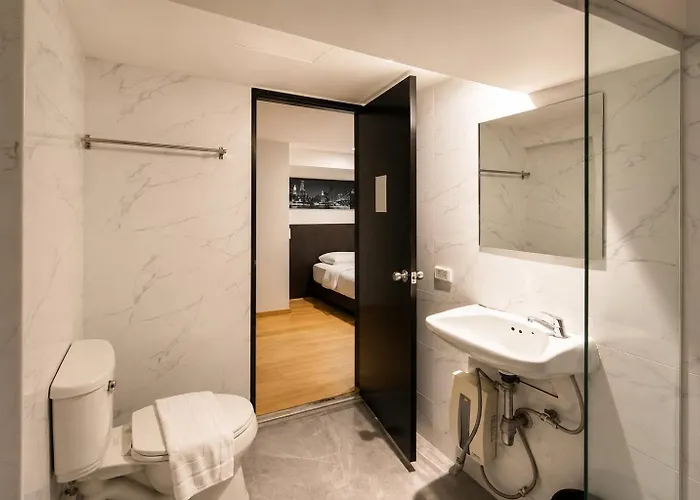 The Blocks Sukhumvit 10 旅馆